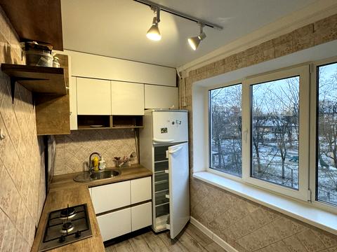 квартира за адресою Космічна вул., 5