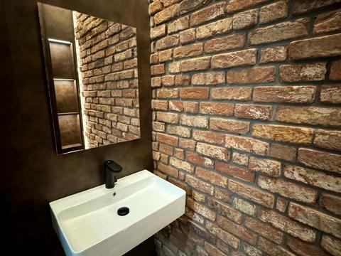 коммерческая по адресу Сечеславская наб. (В. І. Леніна), 45