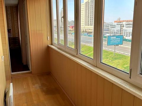 квартира за адресою Володимира Івасюка просп. (Героїв Сталінграду), 11