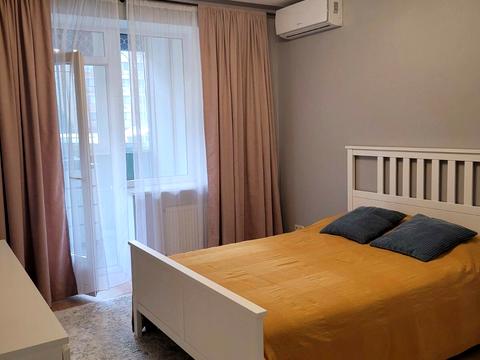 квартира за адресою Зоопаркова вул., 10