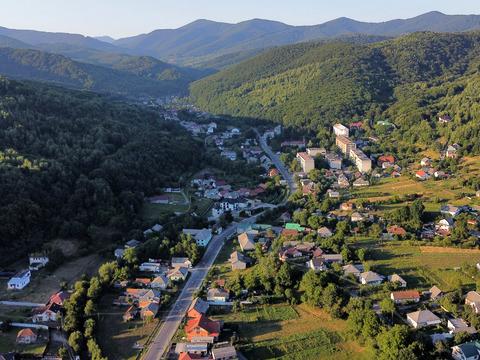 дом по адресу с. Поляна, Курортна ул., 35