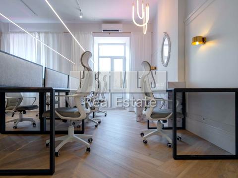 комерційна за адресою Бульварно-Кудрявська вул. (Воровського), 15