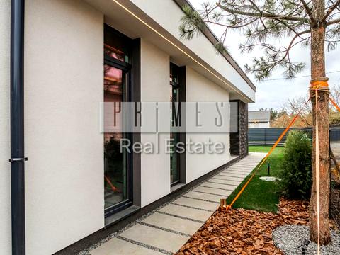 будинок за адресою Довженка вул.