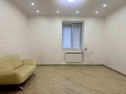 комерційна за адресою Дарвіна вул., 10