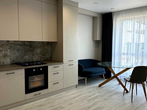 квартира за адресою Студентська вул., 24