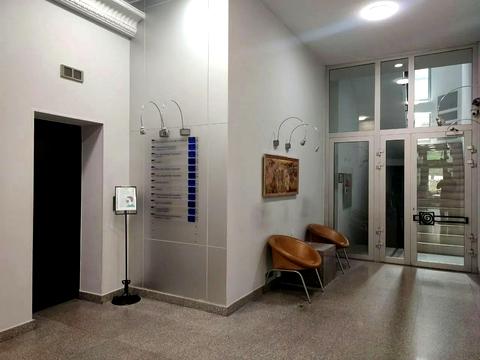 комерційна за адресою Музейний пров., 4