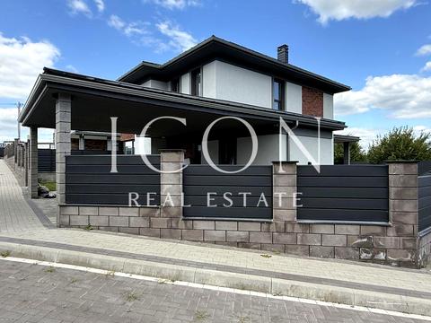 будинок за адресою Грушева вул.