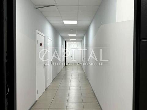 комерційна за адресою Казарменна вул. (Григорія Андрющенка), 4