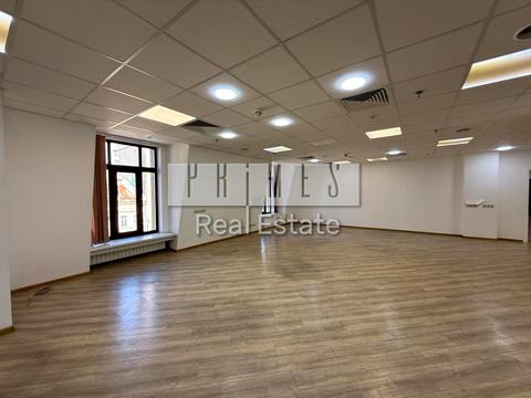 коммерческая по адресу Большая Васильковская ул. (Красноармейская), 1