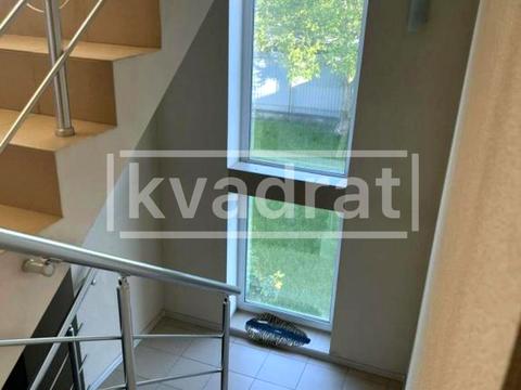 будинок за адресою Центральна вул.