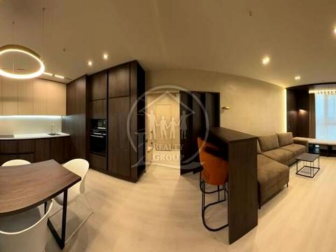 квартира за адресою Літературна вул., 10б