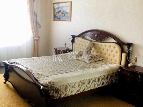 будинок за адресою Вишнева, 1