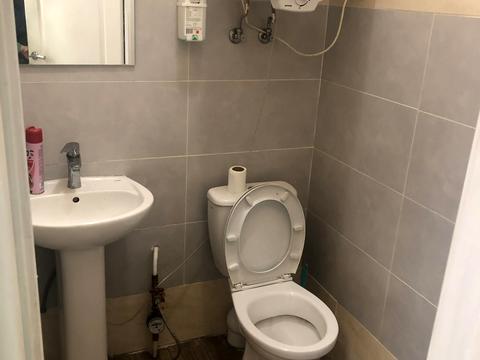 комерційна за адресою Литовський просп. (Мінський), 6 б