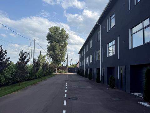 будинок за адресою Приозерна