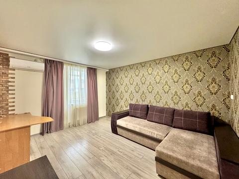 квартира за адресою Михайла Лушпи просп., 5