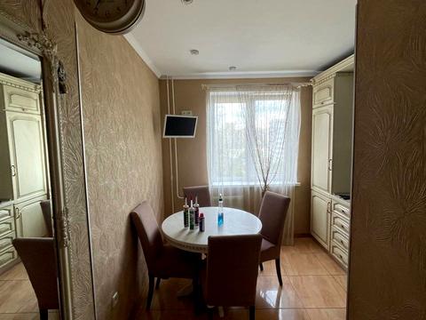 квартира по адресу Зои Гайдай ул., 10-А