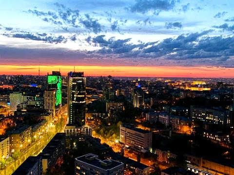 квартира по адресу Леси Украинки бульв., 7-В