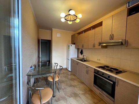 квартира за адресою Ованеса Туманяна вул., 3