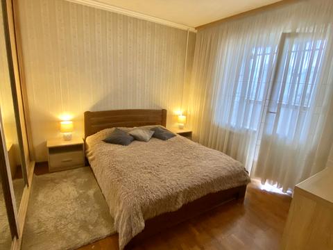 квартира за адресою Автозаводська вул., 77