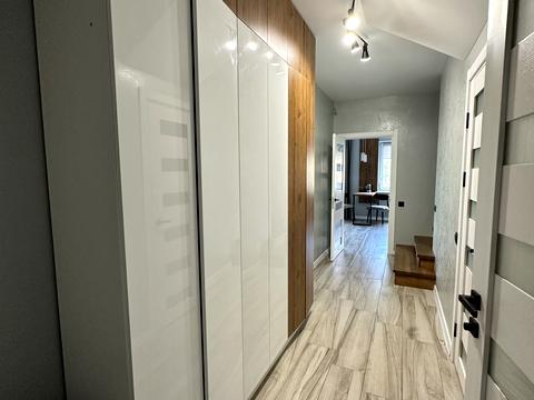 будинок за адресою Юності