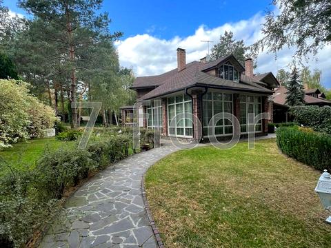 будинок за адресою Боброва, 2