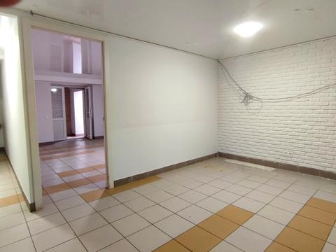 комерційна за адресою Університетський проспект, 1