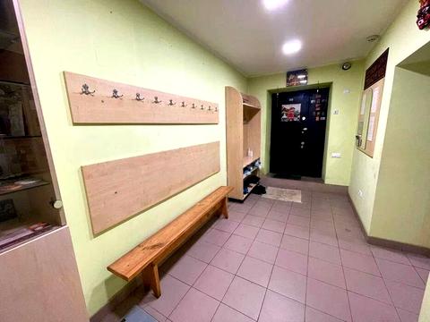 комерційна за адресою Базарна вул., 73