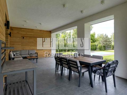 будинок за адресою с. Вишеньки, Єдності вул.