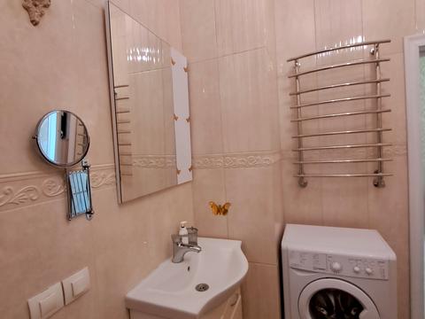 квартира за адресою Панаса Мирного вул., 1/2