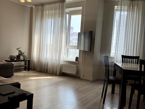 квартира за адресою Академіка Глушкова просп., 9-В