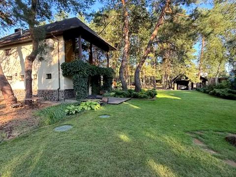 будинок за адресою Кленова