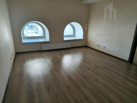 коммерческая по адресу майдан Незалежності пл., 2-А