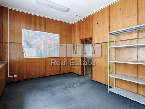 комерційна за адресою Стадіонна вул., 5