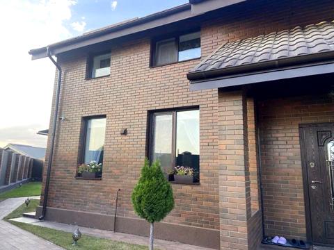 будинок за адресою Центральна вул.