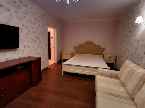 квартира за адресою Анни Ахматової вул., 6