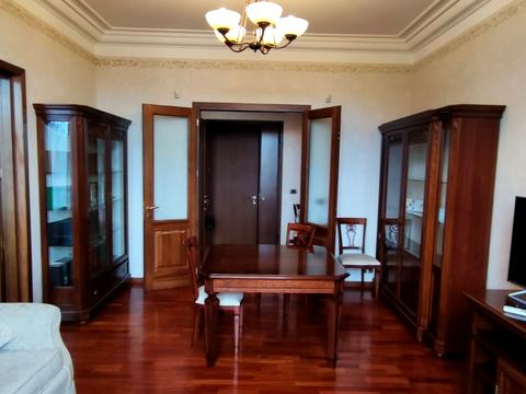 квартира за адресою Банкова вул., 1/10