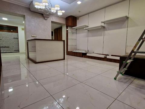 комерційна за адресою Свободи просп., 2