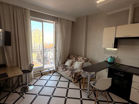 квартира за адресою Леонтовича вул. (Бєлінського), 16