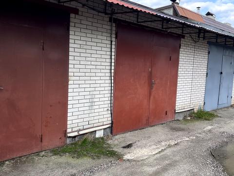 паркомісце за адресою Теплична вул., 38