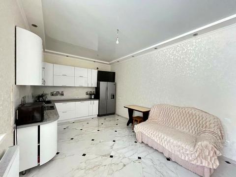 квартира за адресою Лазурна вул., 5