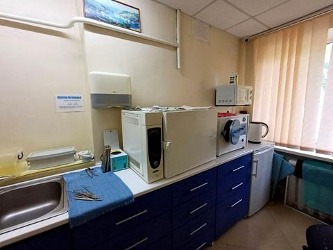 комерційна за адресою Калинова вул., 70