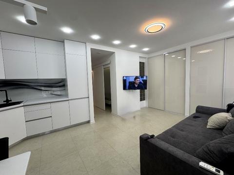 квартира за адресою Сімейна вул., 4