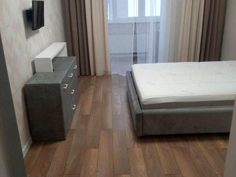 квартира по адресу Степана Бандери ул., 40/2