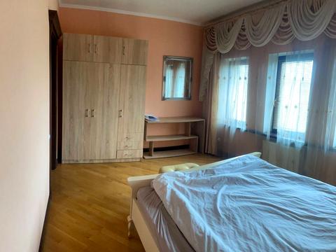 будинок за адресою Академічна вул., 10