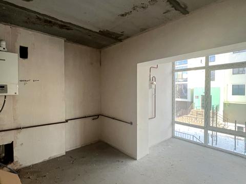 квартира по адресу Защитников ул., 11