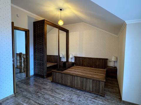 будинок за адресою Олекси Тихого пров., 1