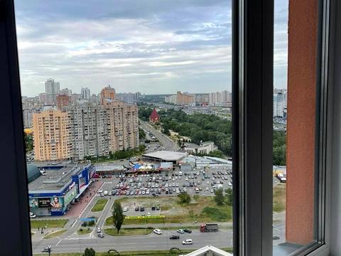 квартира за адресою Дніпровська набережна вул., 18-А