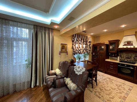 квартира за адресою Кооперативна вул., 13/2