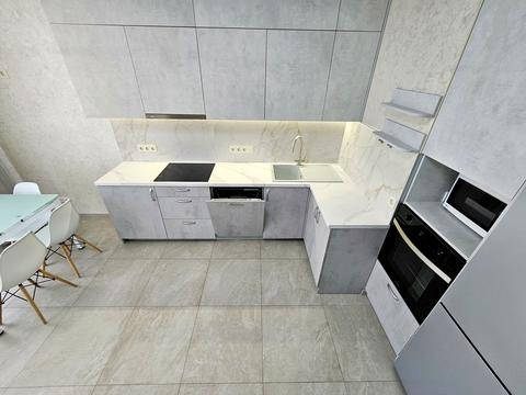 квартира за адресою Любомира Гузара просп. (Космонавта Комарова), 15а