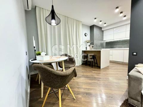 квартира за адресою Анни Ахматової вул., 22
